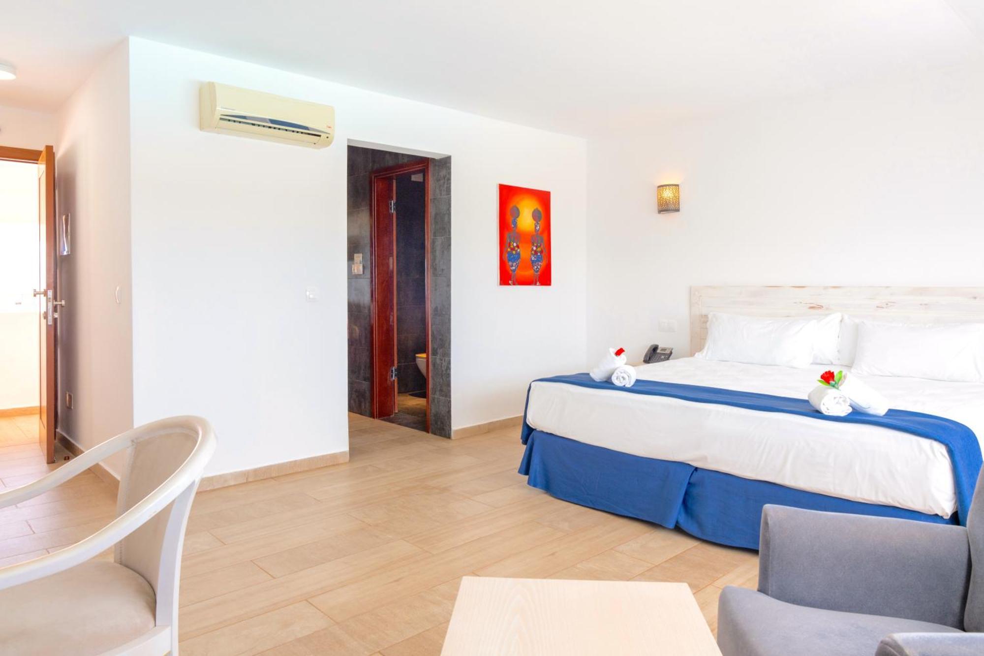 Hotel Livvo Budha Beach Santa Maria Exteriör bild
