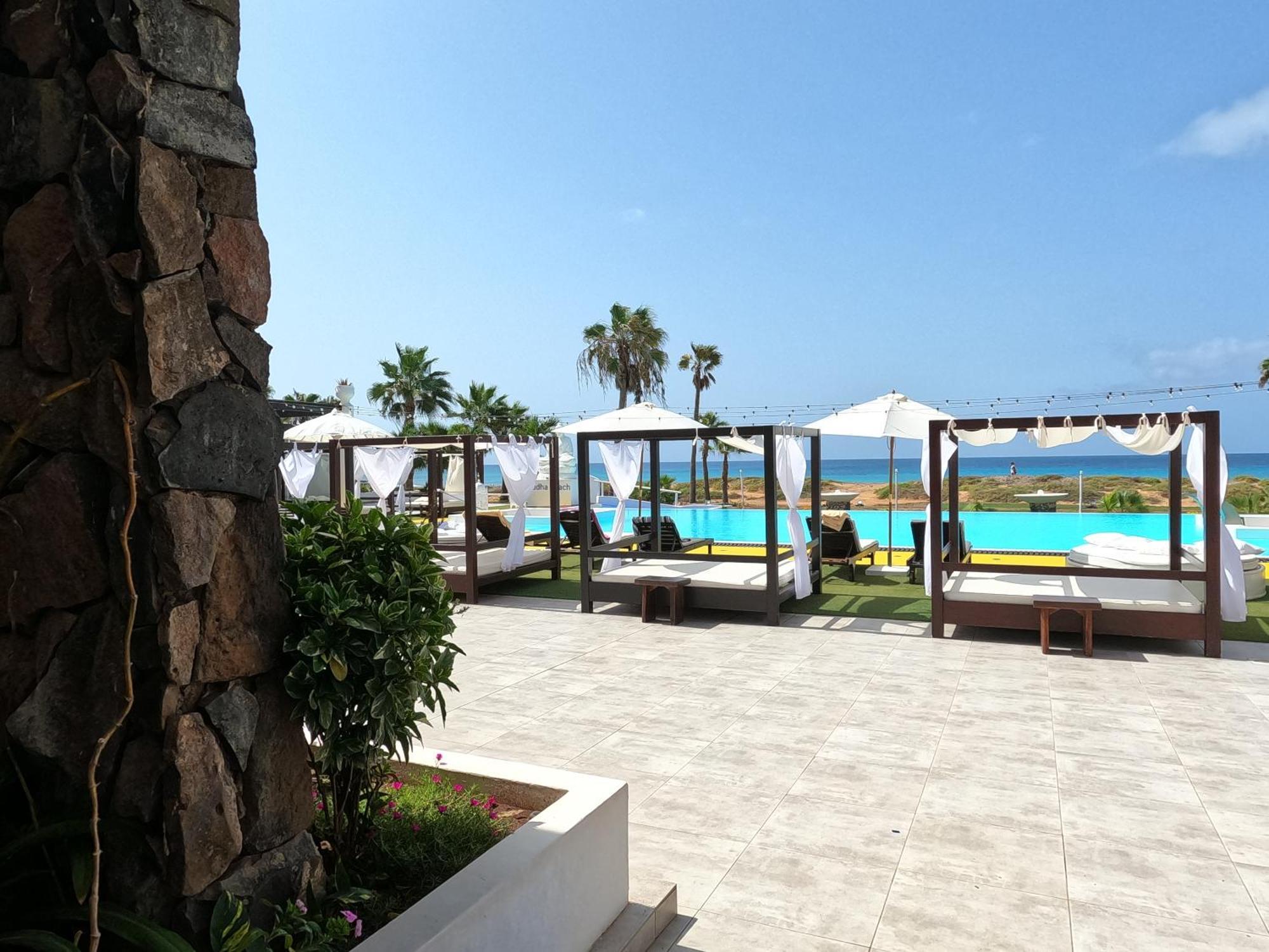 Hotel Livvo Budha Beach Santa Maria Exteriör bild
